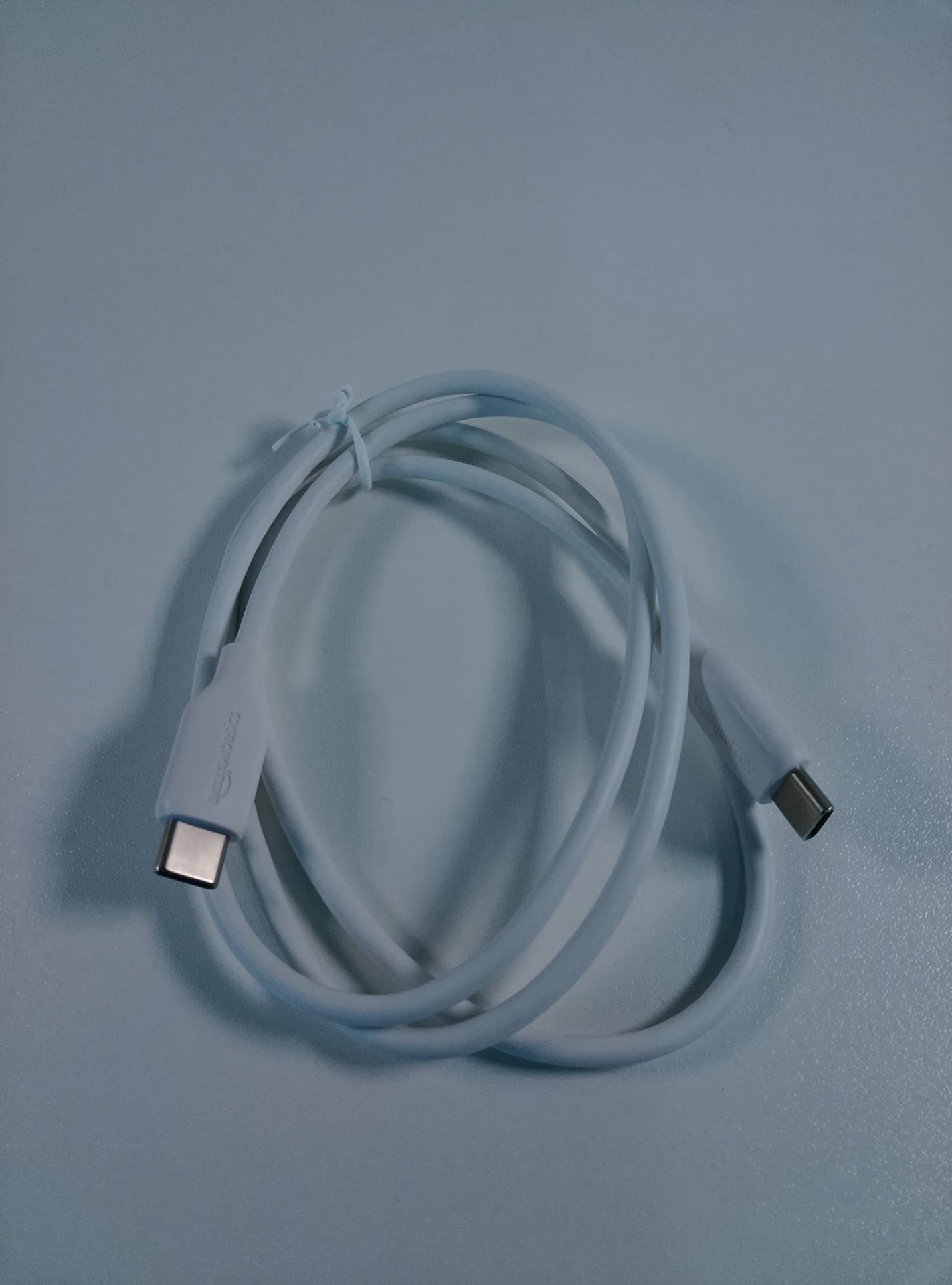 Amazon Basics USB-C 2.0 to USB-C Cable - pohled 2
