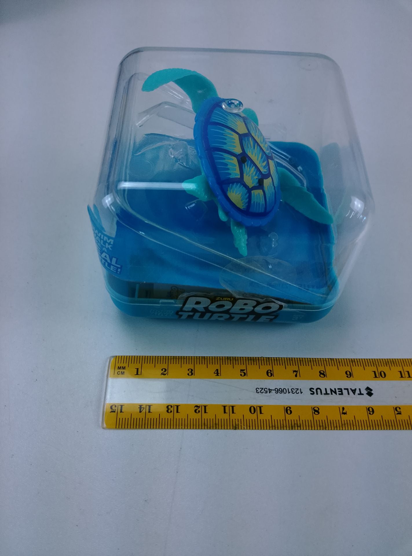 Zuru Robo Turtle - čelní pohled