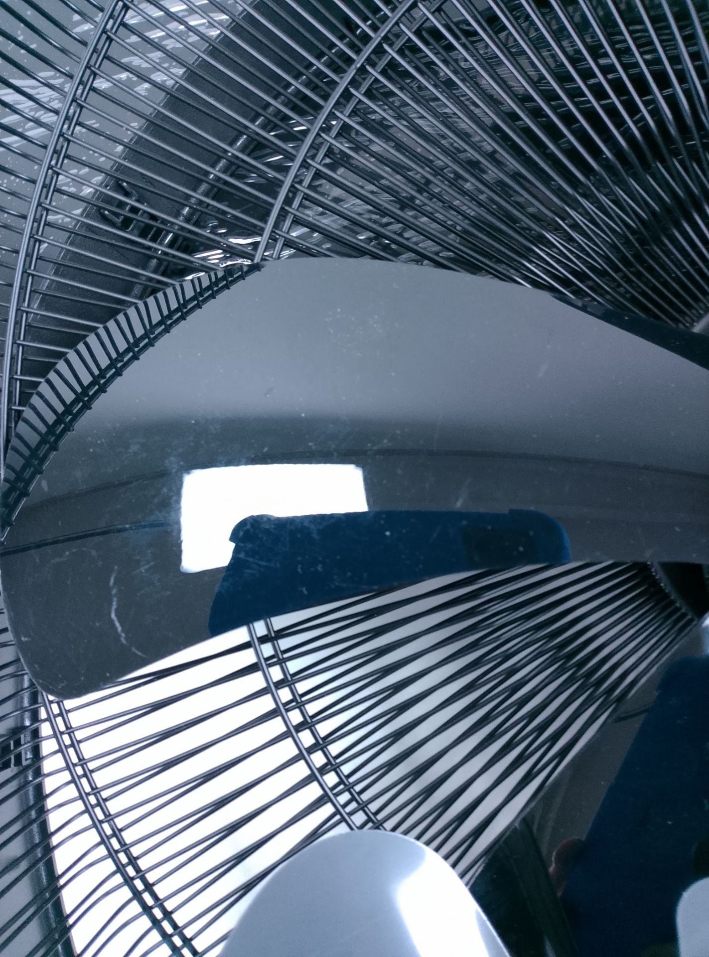 Cecotec Energy Silence 1020 Extreme Connected - pohled 4