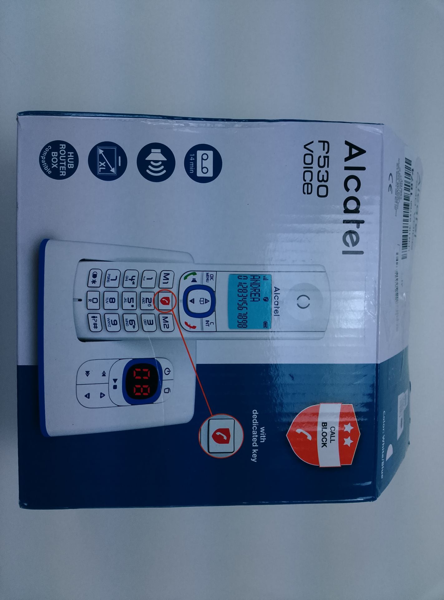 Alcatel F530 voice - pohled 2