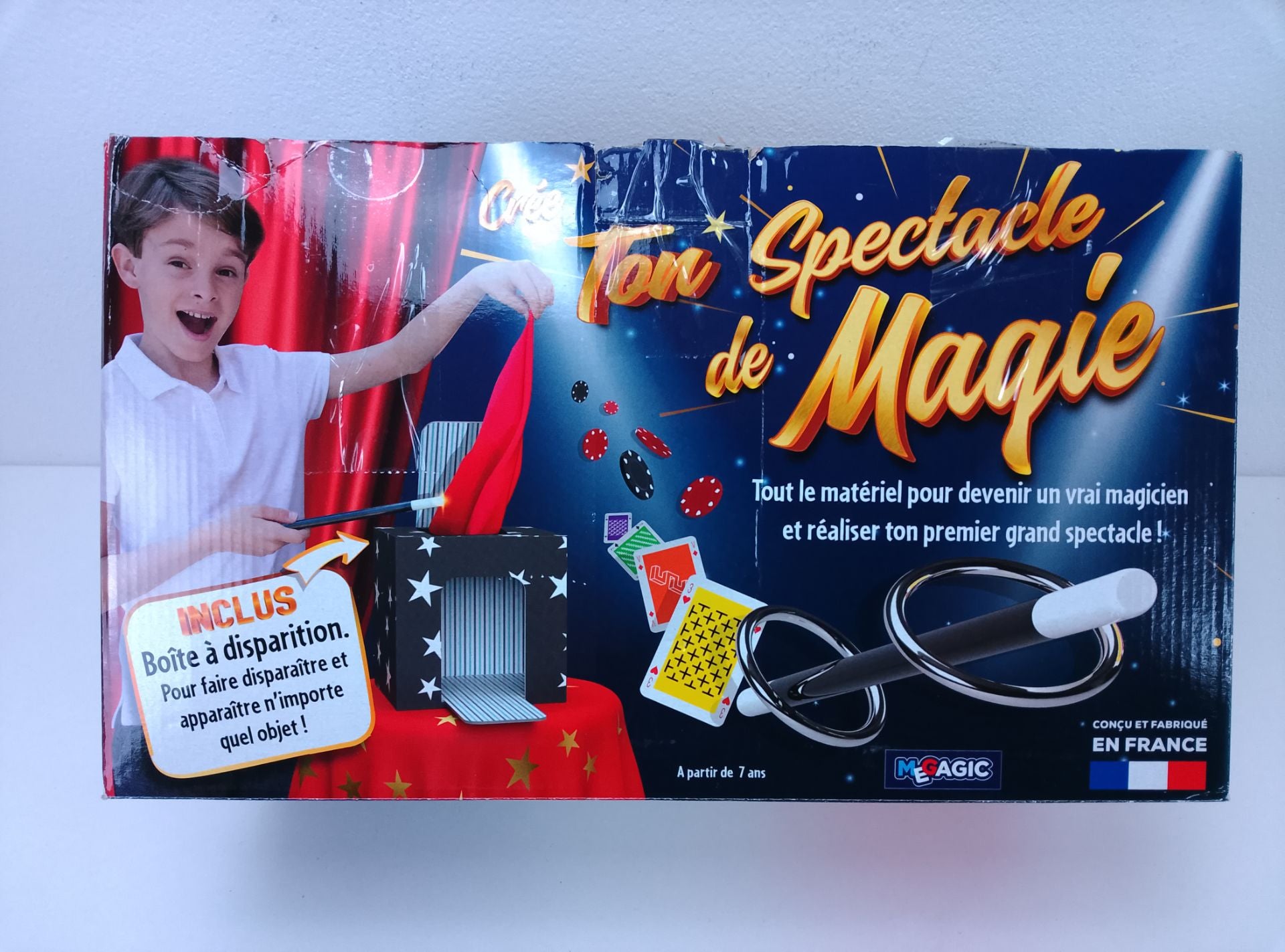 M-AGIC Spectacle de Magie - čelní pohled