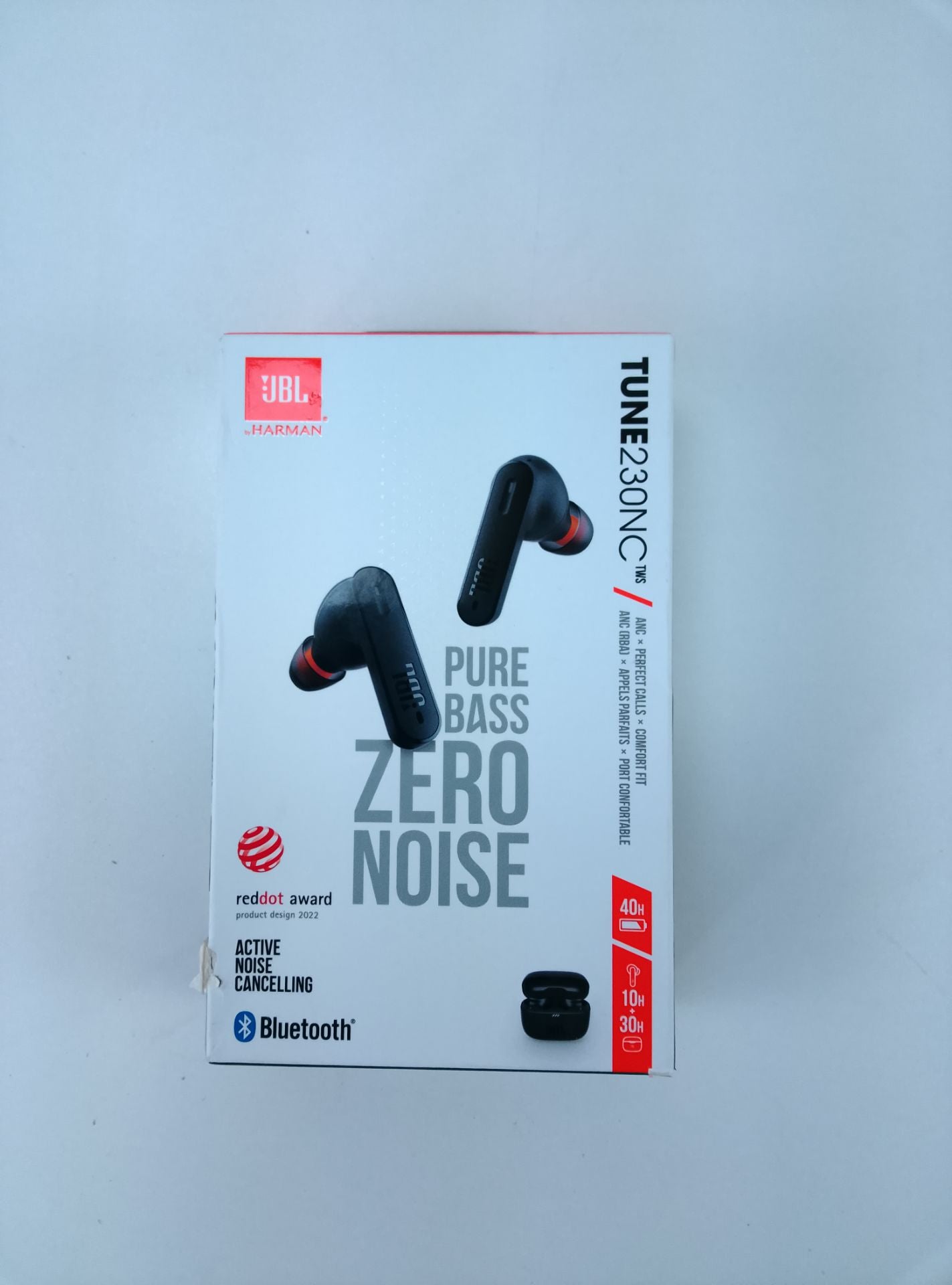 JBL Tune230NC - čelní pohled