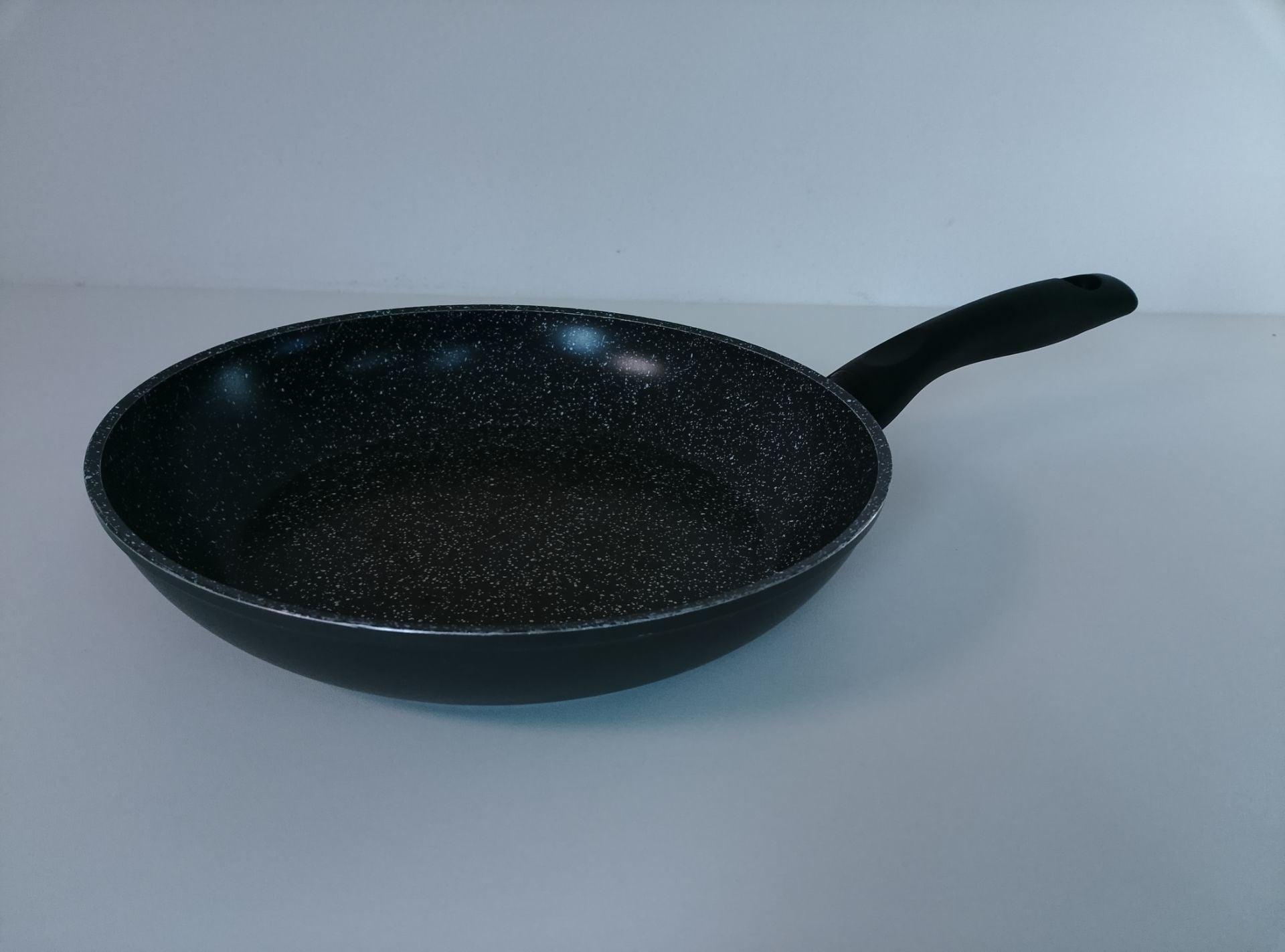Neznámá značka Neznámý model - čelní pohled