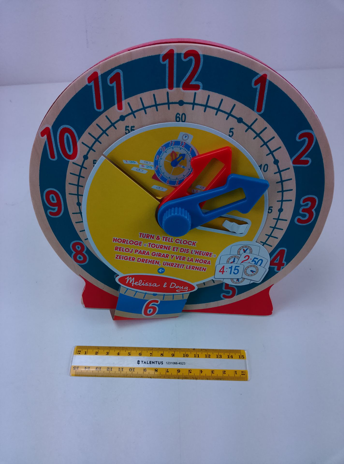 Melissa & Doug Turn & Tell Clock - čelní pohled
