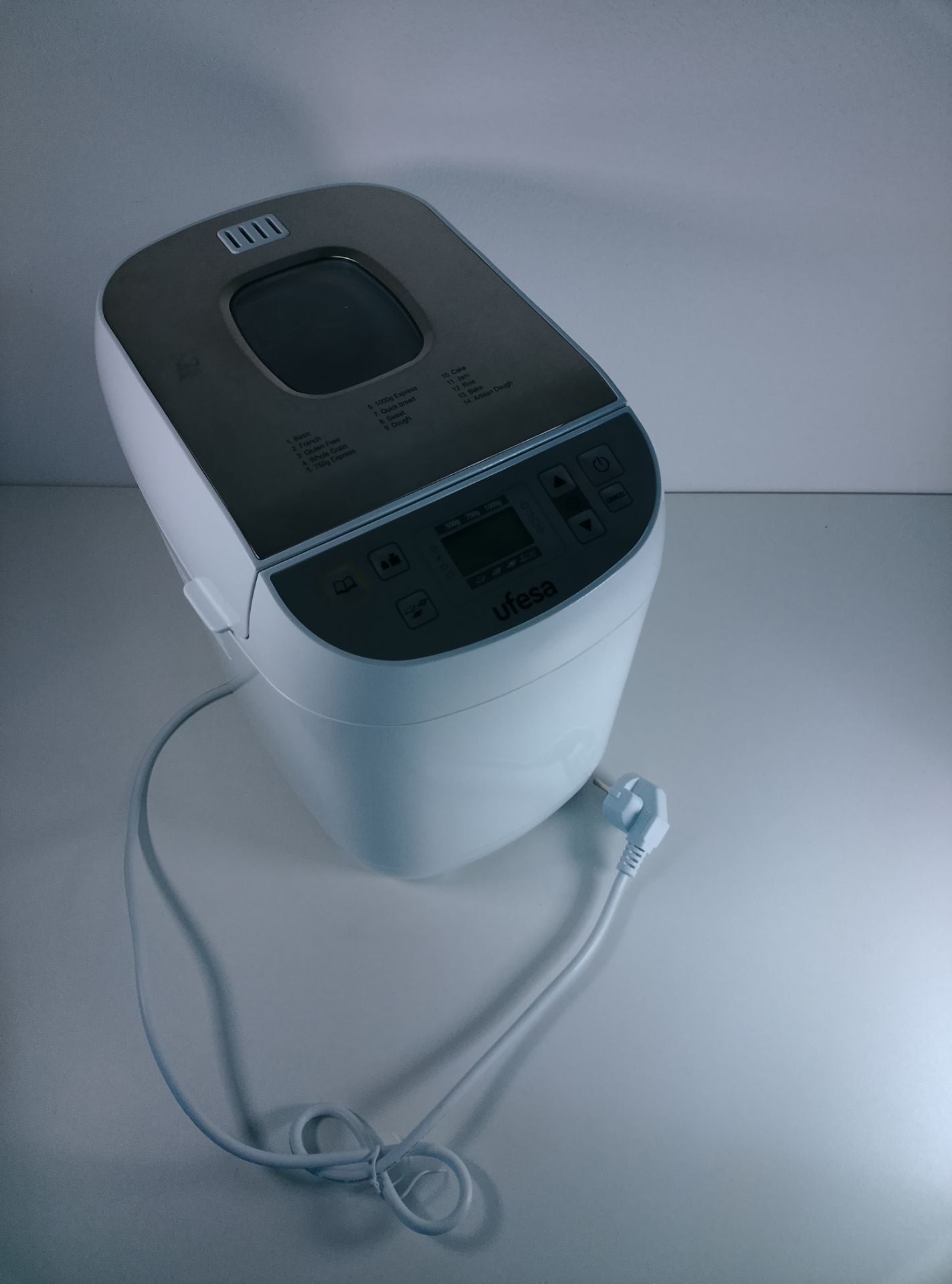 Ufesa BM6000 mybakery - čelní pohled