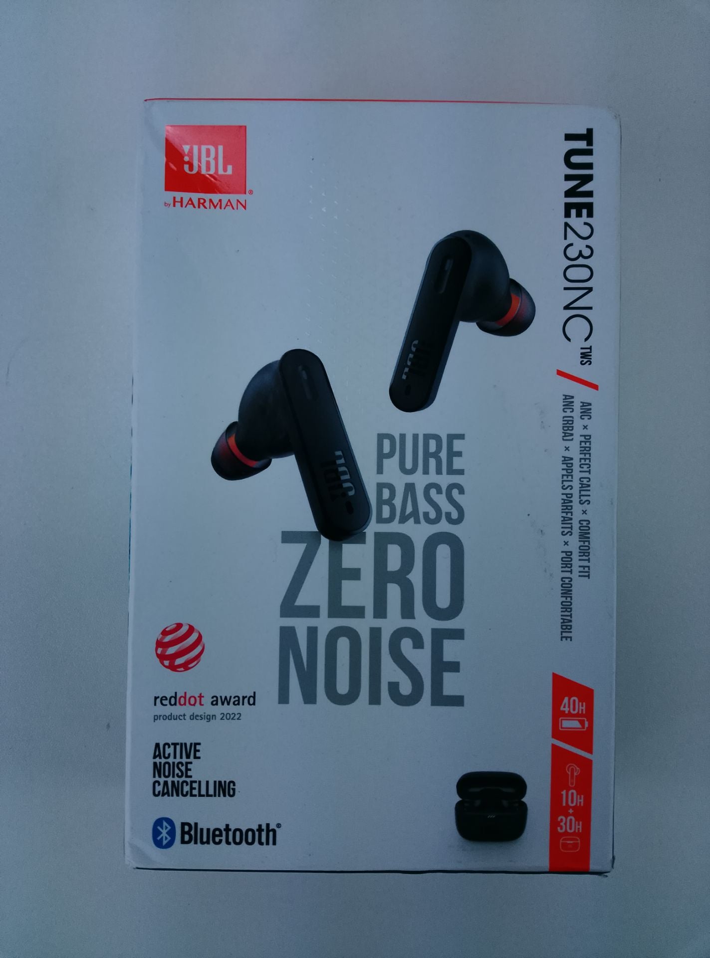 JBL Tune230NC - čelní pohled