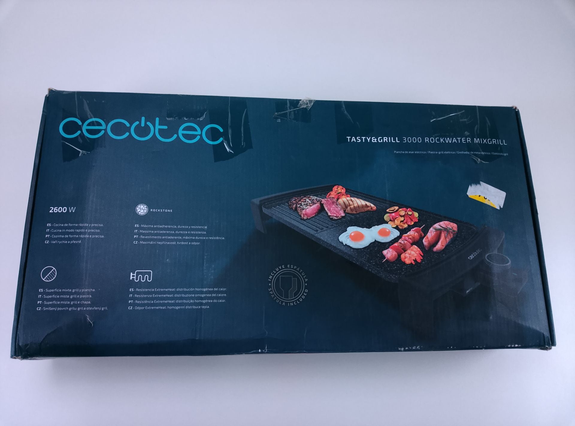 Cecotec Tasty&Grill 3000 Rockwater Mixgrill - čelní pohled