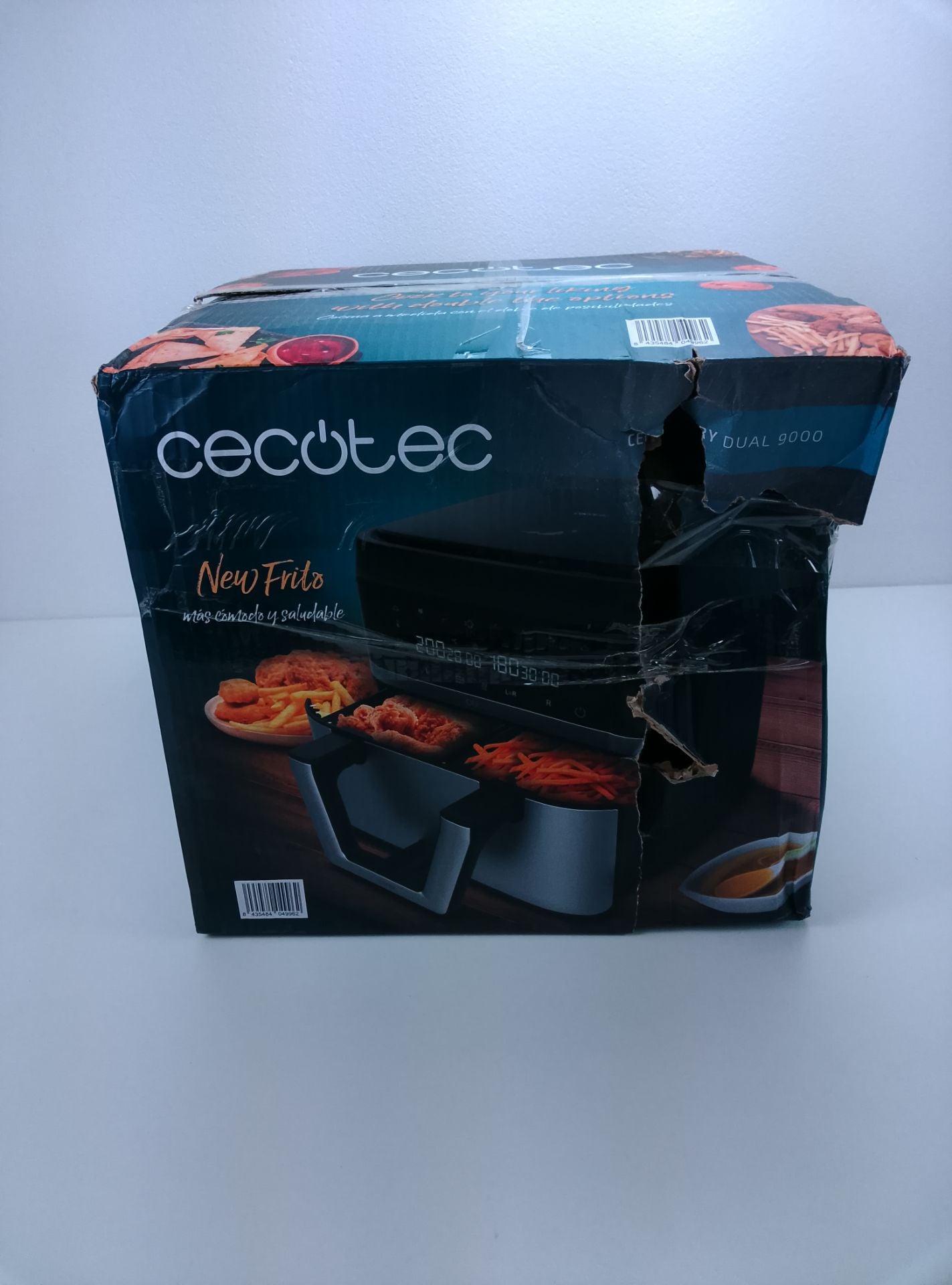 Cecotec Neznámý model - čelní pohled