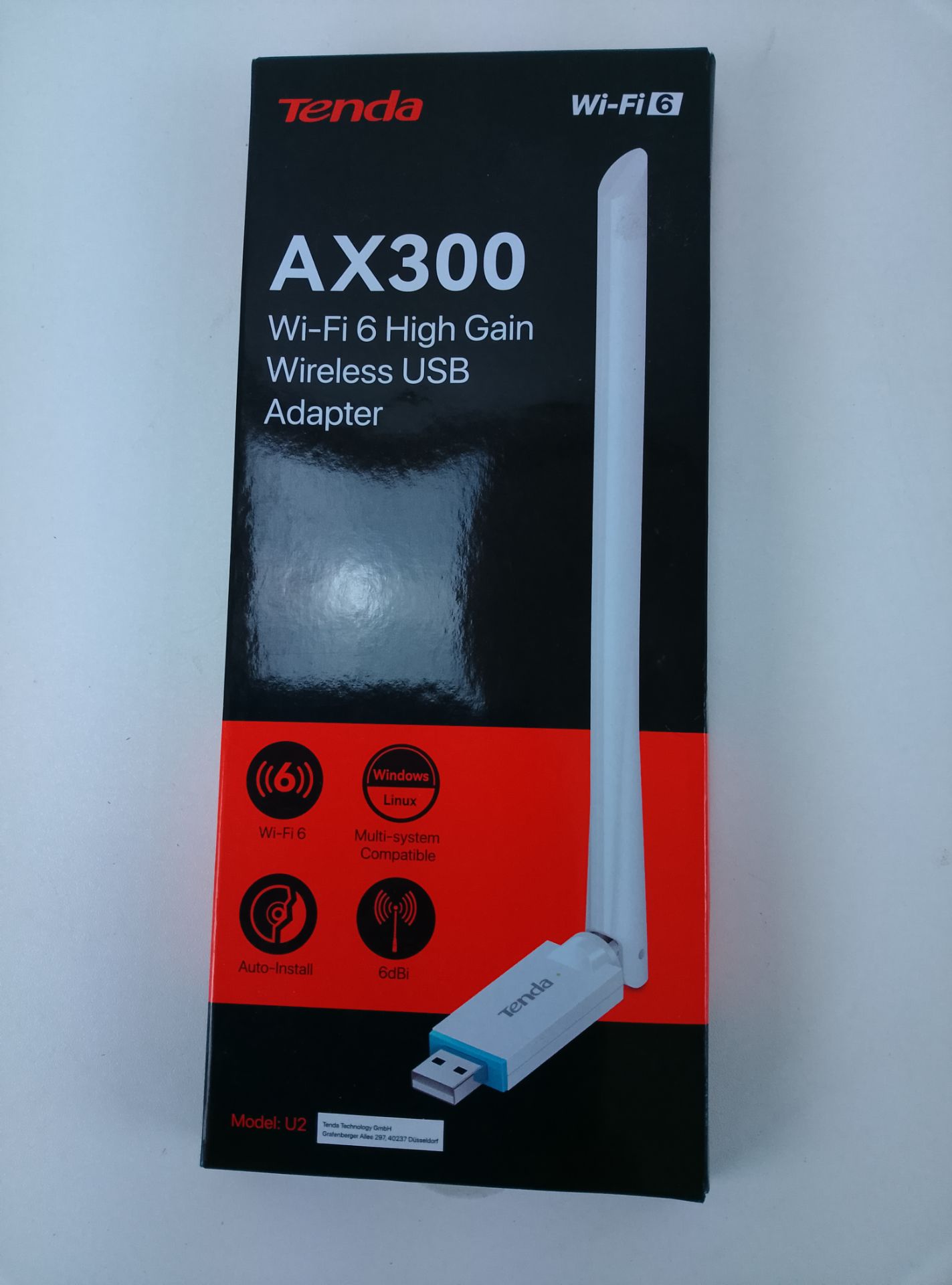 Tenda AX300 - čelní pohled