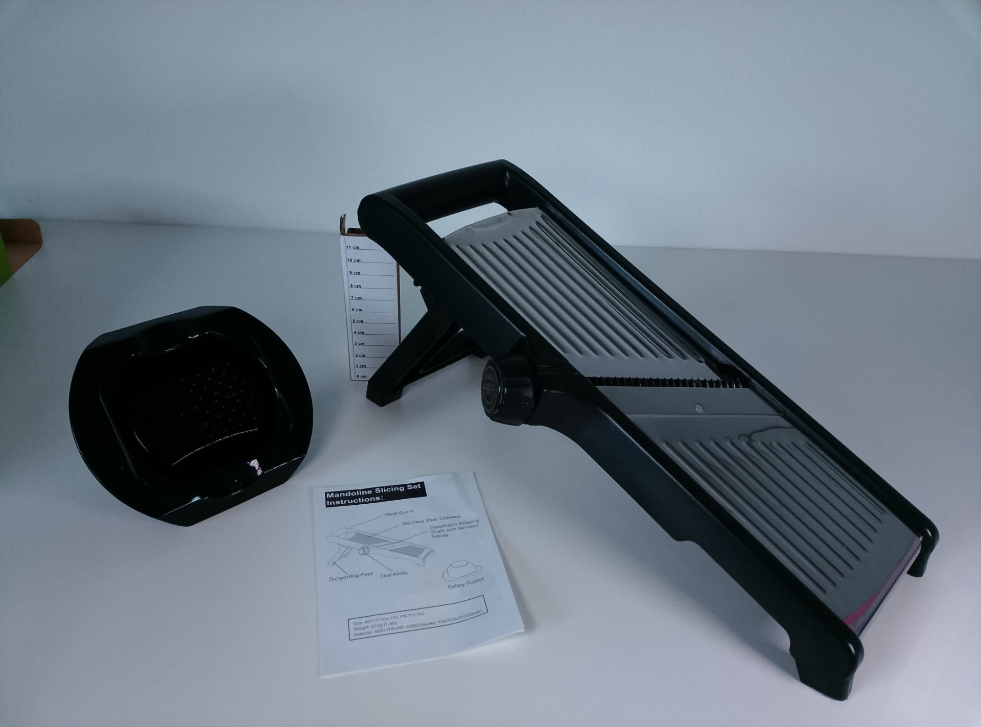 Milcea 3 in 1 Mandoline Slicer 4.5mm/9mm Julienne Strip 1-9mm Stepless Slicer - čelní pohled