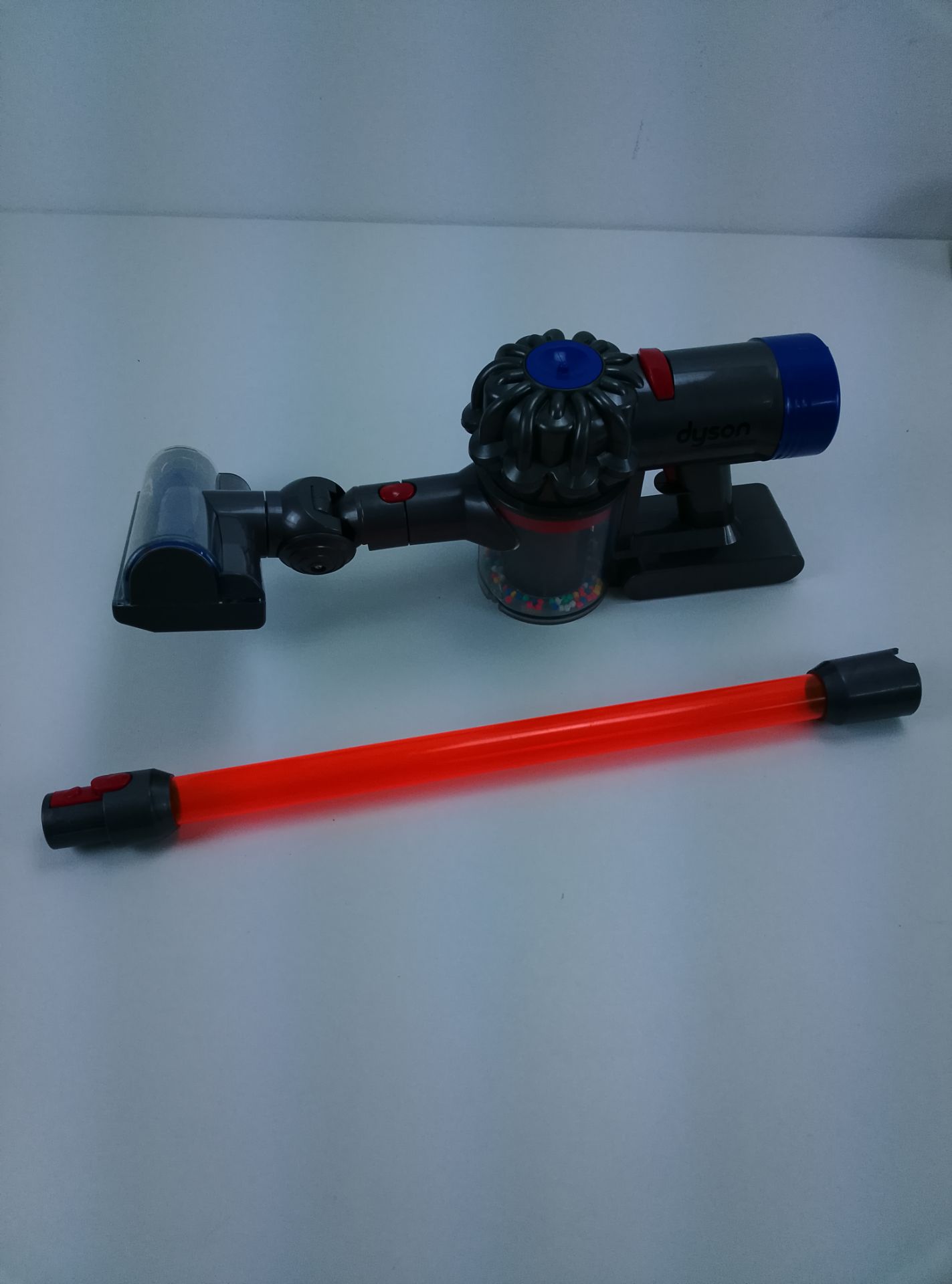 Dyson Neznámý model - čelní pohled