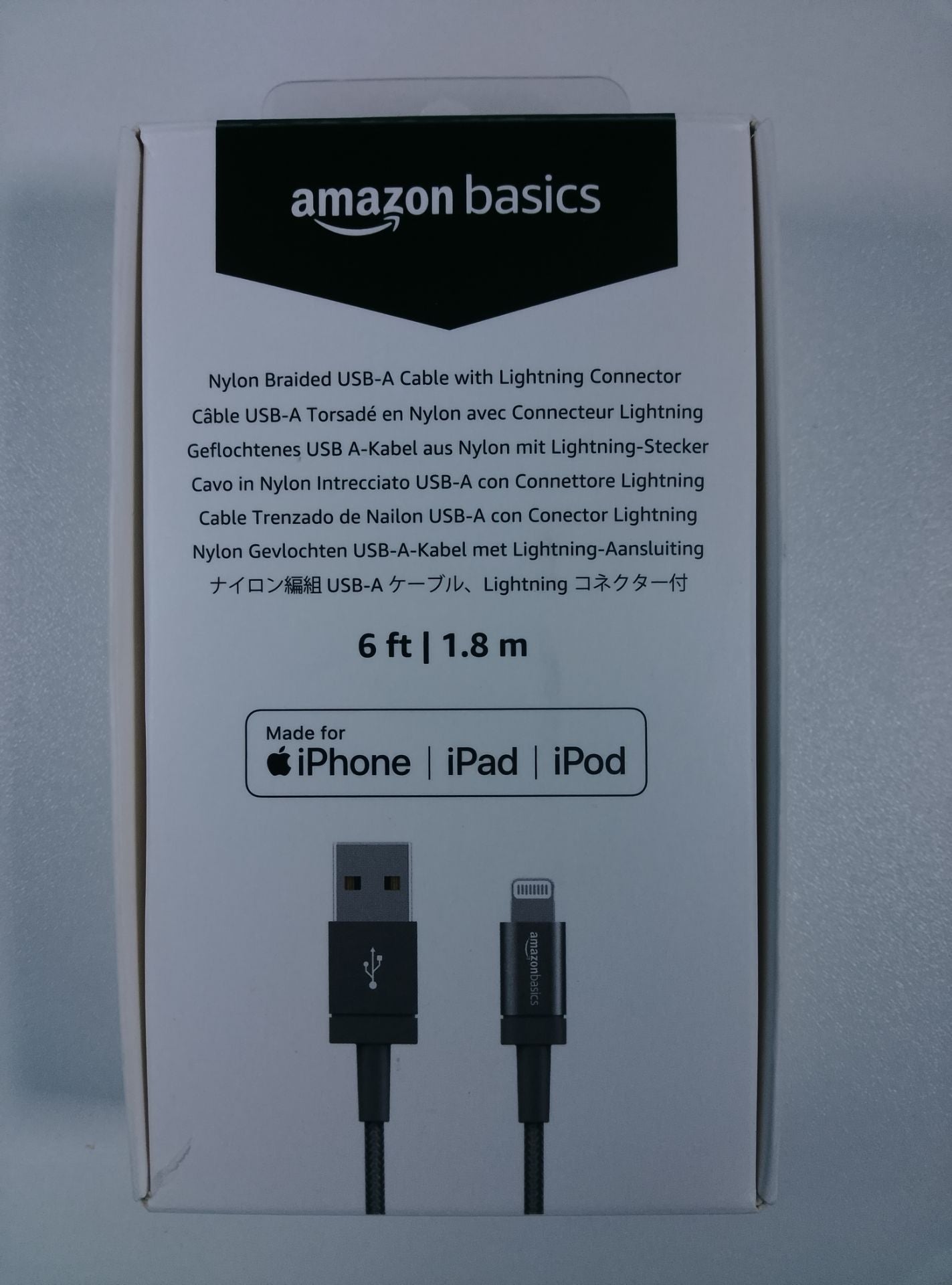 Amazon Basics - čelní pohled
