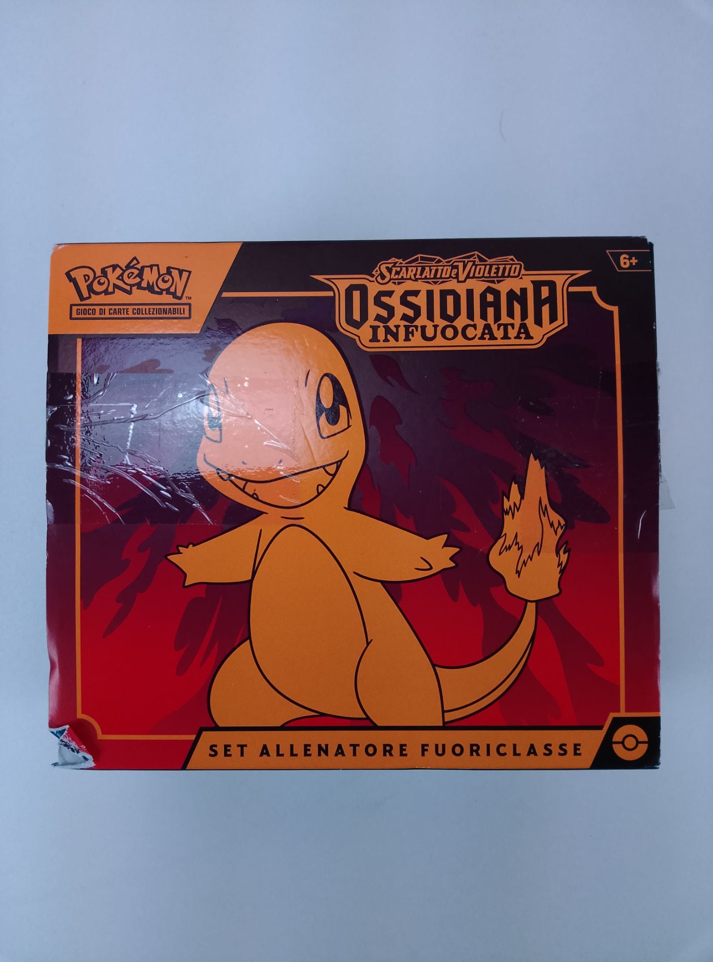 Pokémon Ossidiana Infuocata - čelní pohled