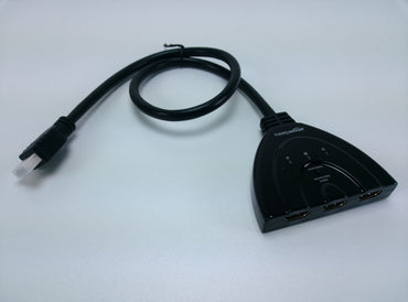 Amazon Basics 3 Port HDMI Switch - pohled 2