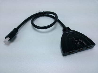 Amazon Basics 3 Port HDMI Switch - pohled 2