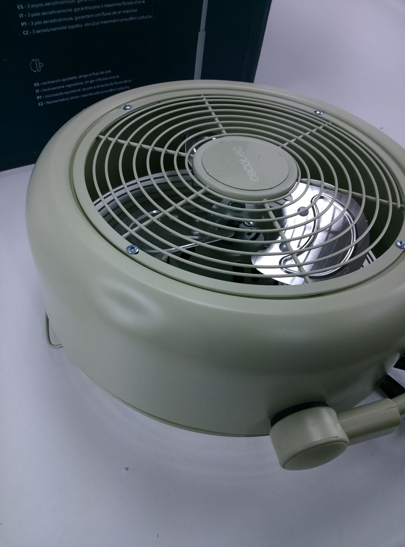 Cecotec Energysilence 250 Classicstyle Green - pohled 3