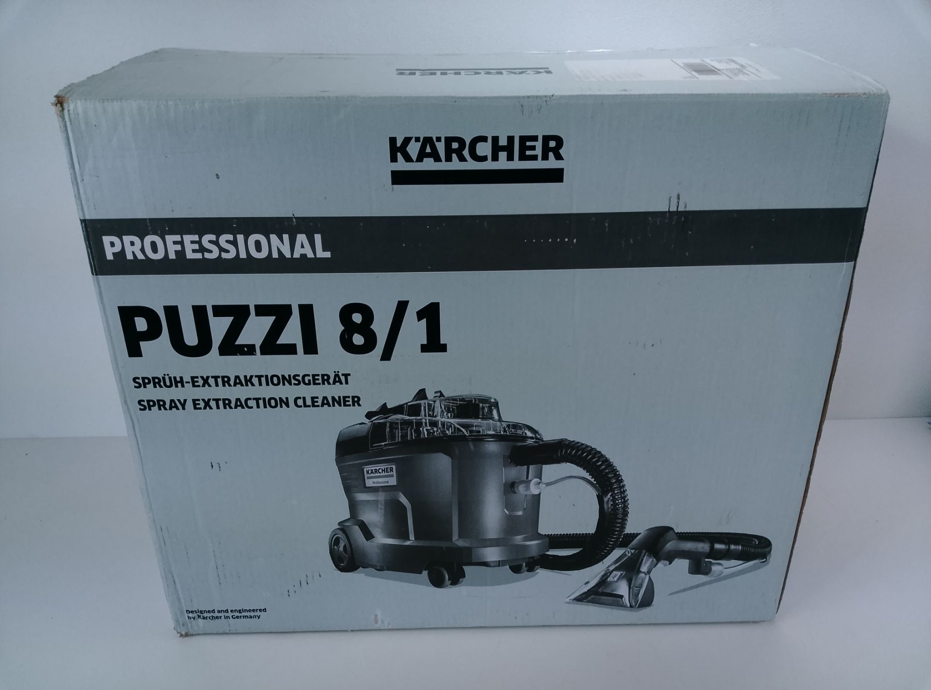 Karcher Puzzi 8/1 - čelní pohled