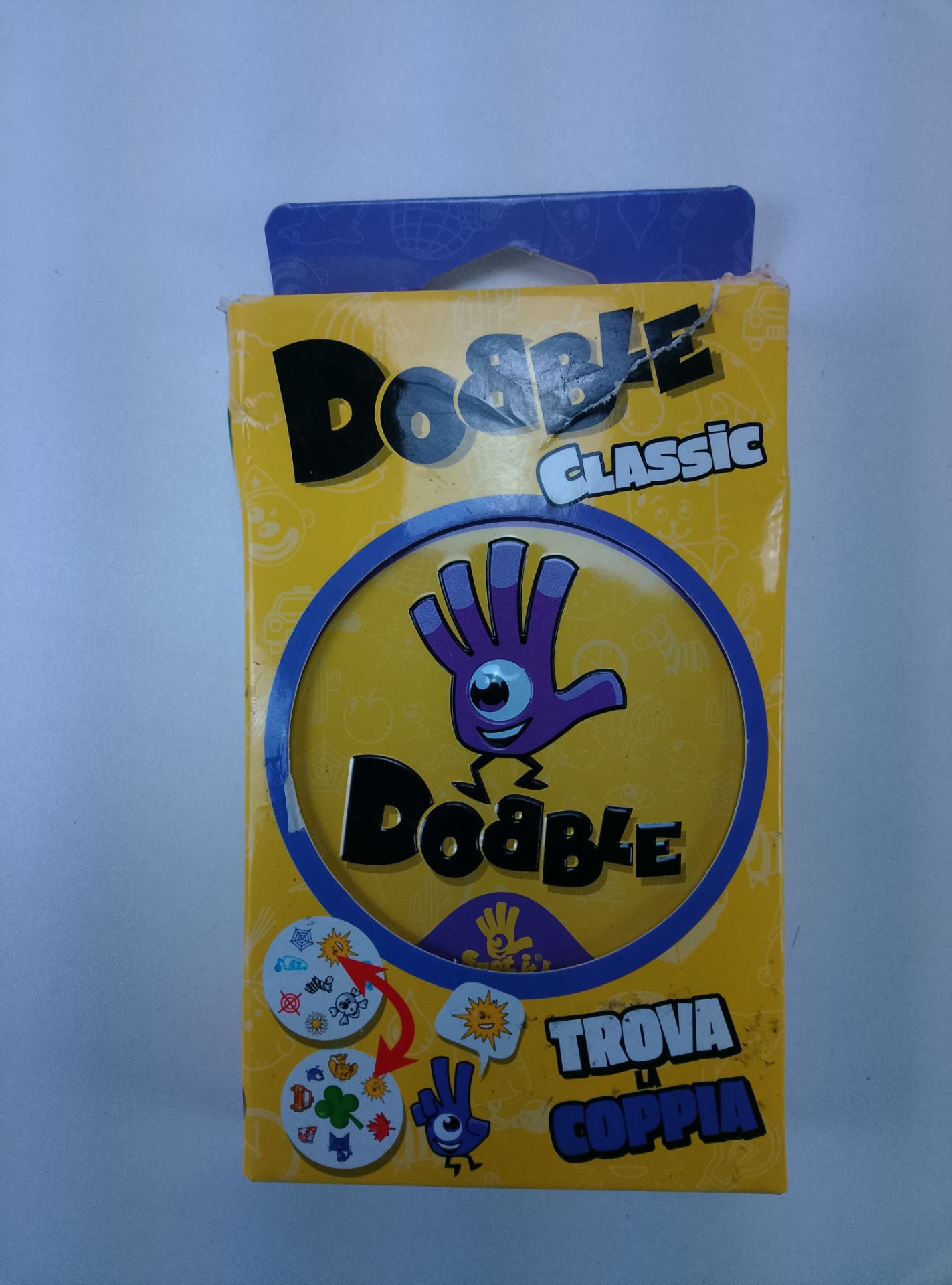 Dobble Classic - čelní pohled