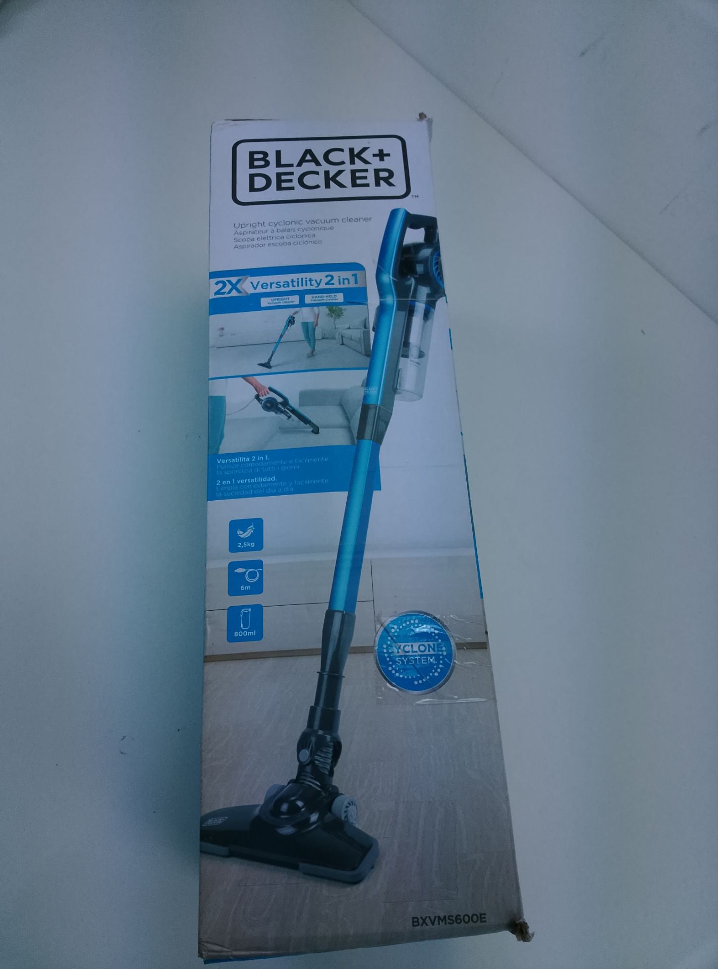 Black+Decker BXVMS600E - čelní pohled