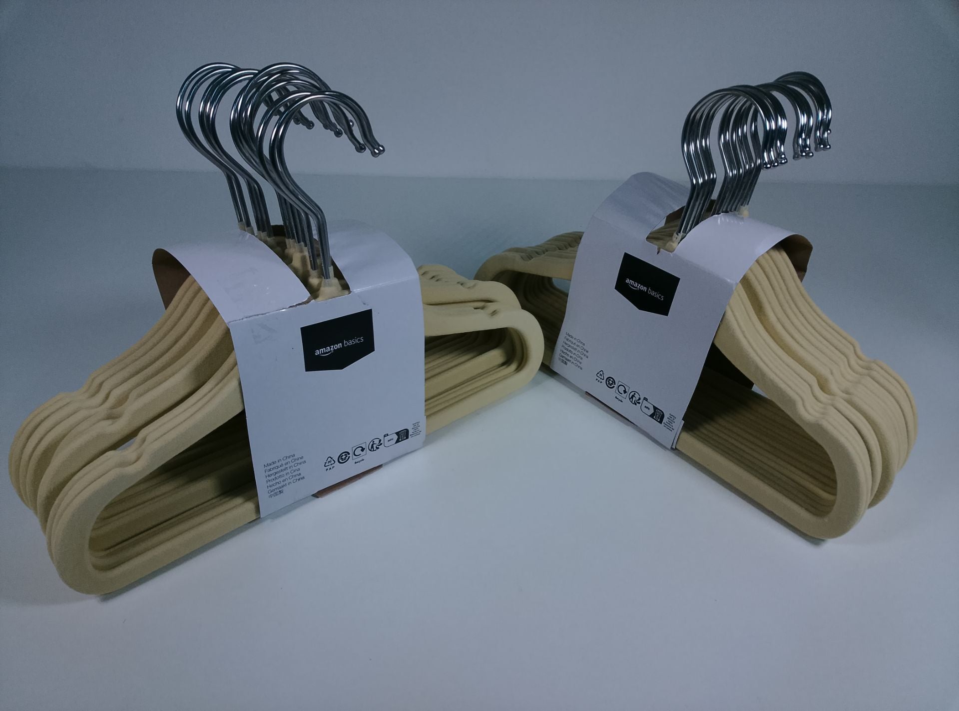 Amazon Basics Neznámý model - čelní pohled